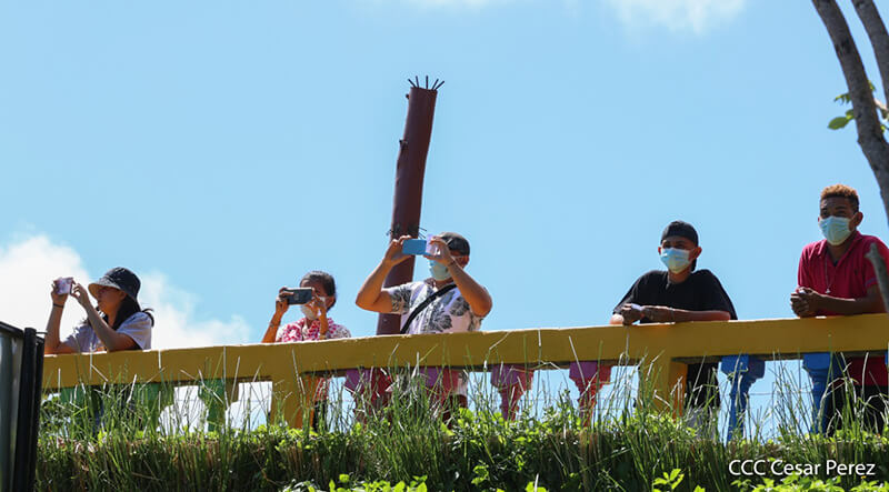 catarina-mirador-familias-nicaragua